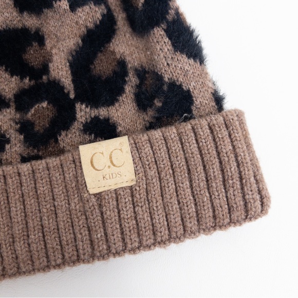 CC Kid's . Pom Beanie - Picture 4 of 5